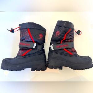 Dream Pairs‎ Boys Black Red Spider Web Boots Fur Inside Worn Once Size 11